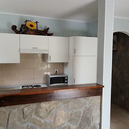Vesna Rogoznica * Rogoznica (Sibenik-Knin)